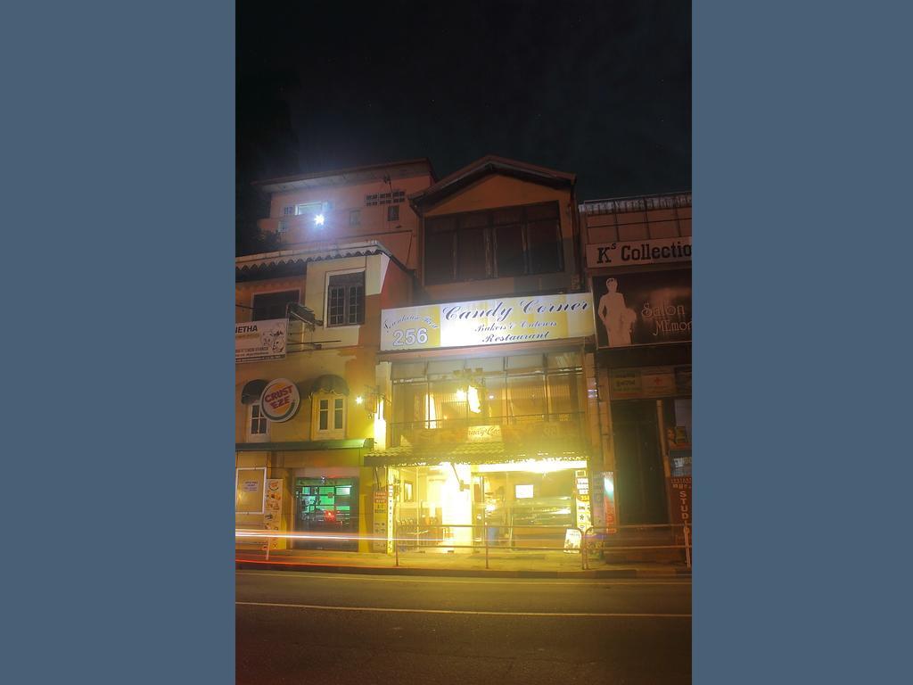 256 Townhouse Rest Hotel Kandy Luaran gambar
