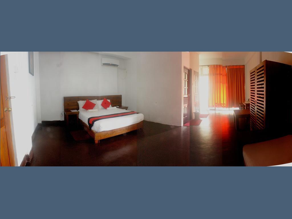 256 Townhouse Rest Hotel Kandy Luaran gambar