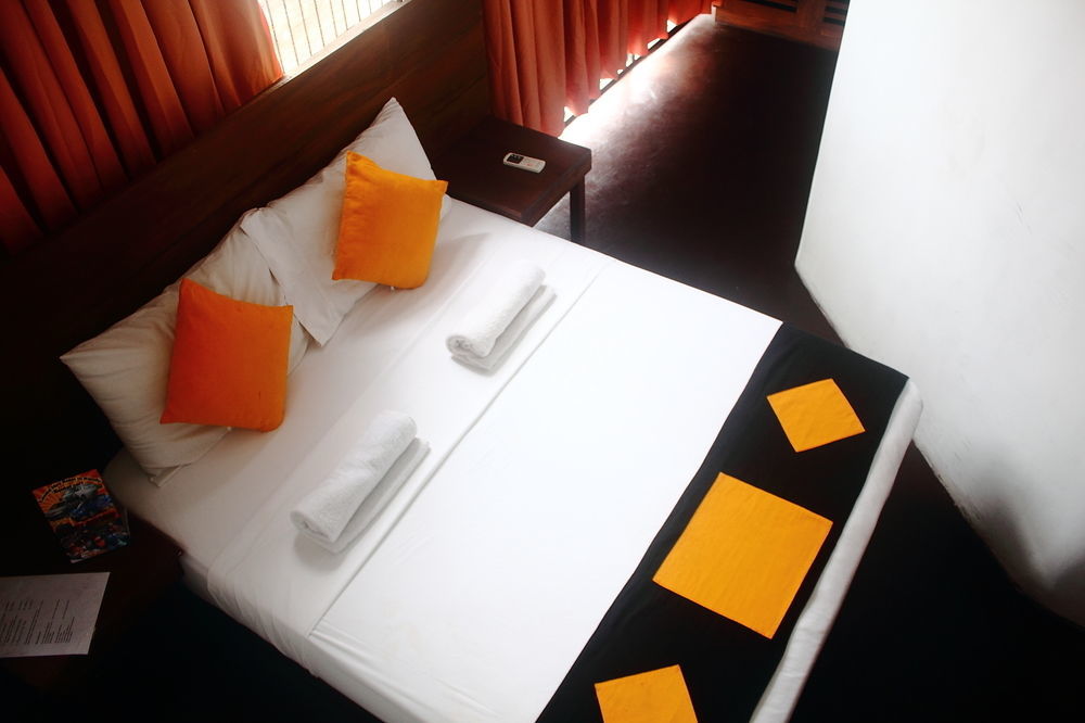 256 Townhouse Rest Hotel Kandy Luaran gambar